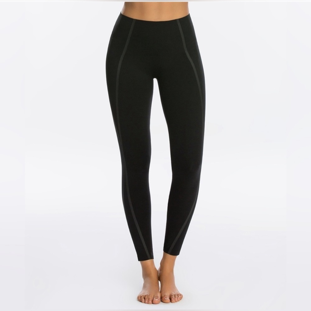 SPANX Every Wear Mesh Contour Leggings